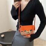 𝐆𝐈𝐅𝐓𝐘 DESIGNER MINI LEATHER BAG WITH DOUBLE HANDLE - Image 6