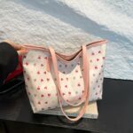 PAT QUALITY LEATHER TOTE BAG